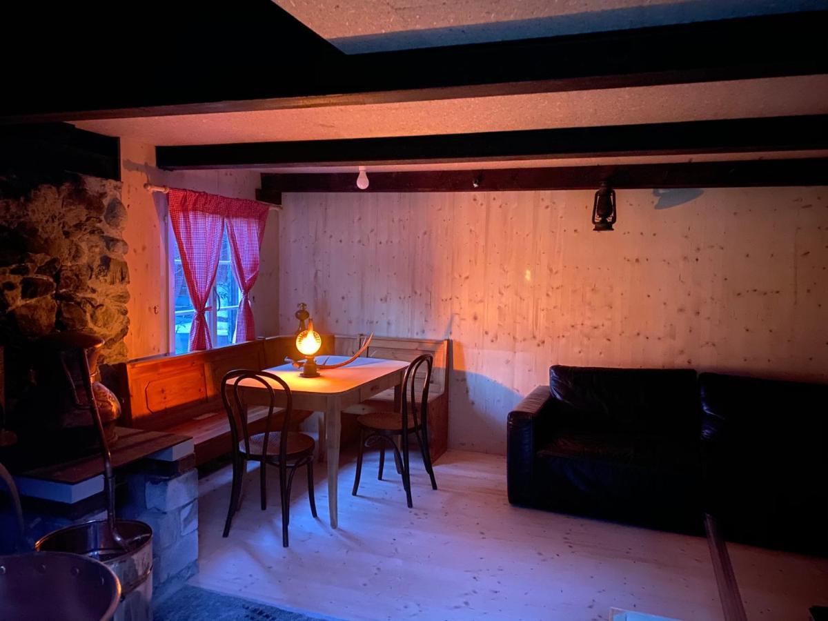 Farm stay Schlafen Im Fass - Schlaffass - Abenteuer - Romantik - Haslifass Innertkirchen