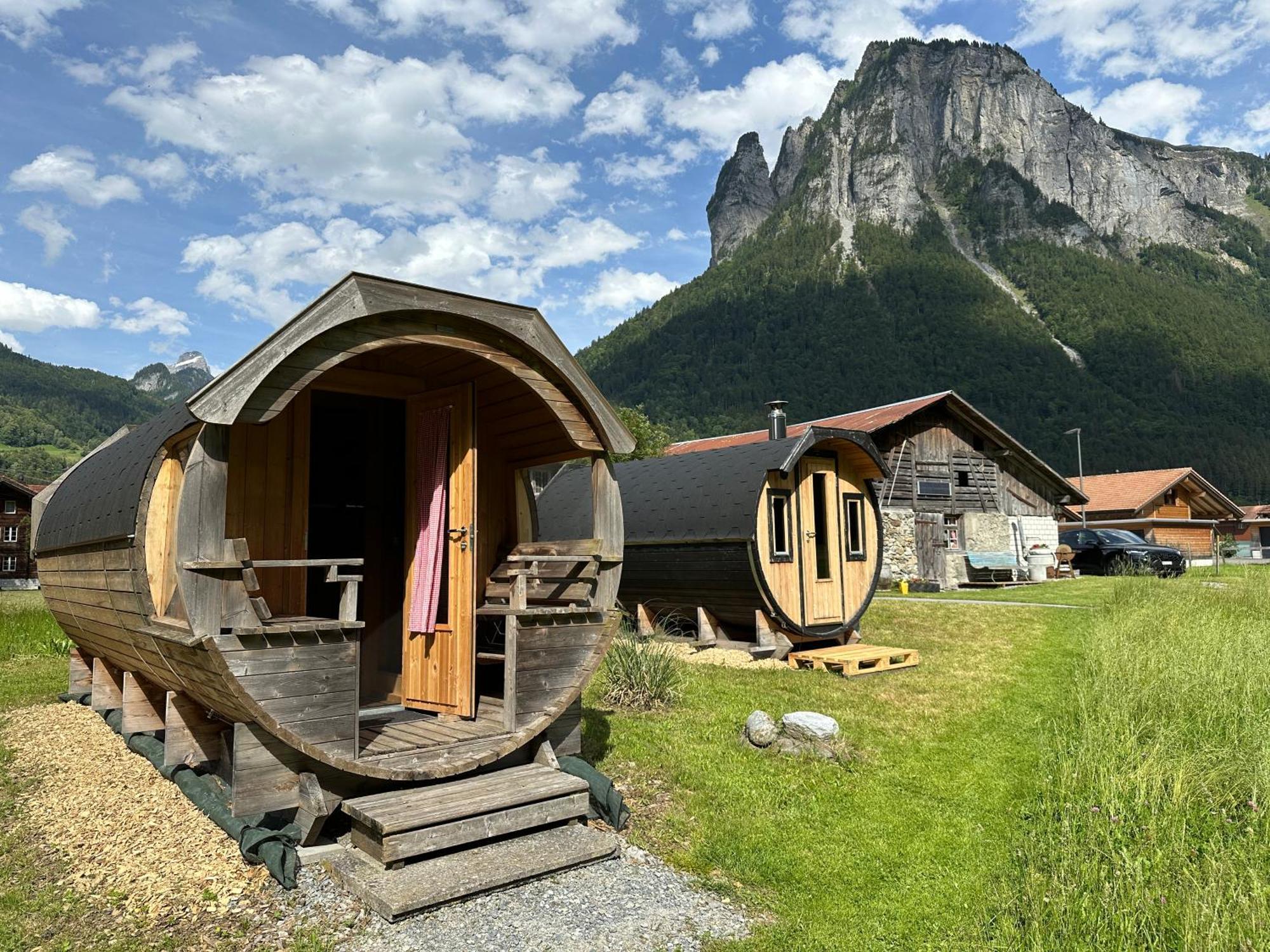 Schlafen Im Fass - Schlaffass - Abenteuer - Romantik - Haslifass * Innertkirchen